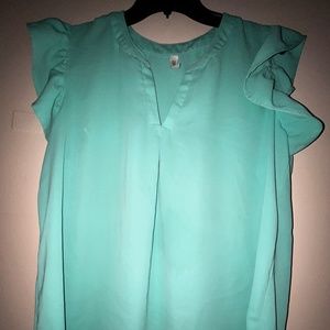 Cute blue top!